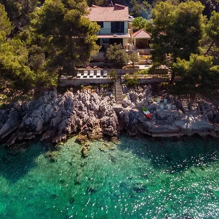 Vikendica Melanie - Five Bedroom House