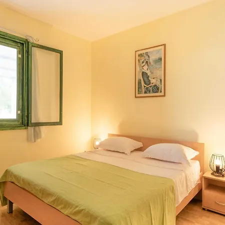 Melanie - Five Bedroom House Vakantiehuis
