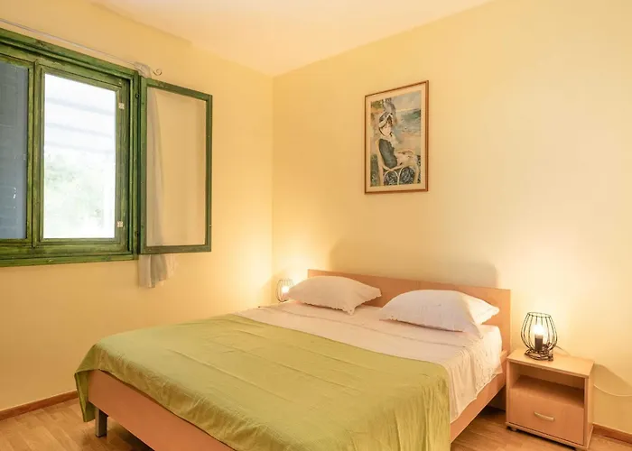 Melanie - Five Bedroom House Vakantiehuis